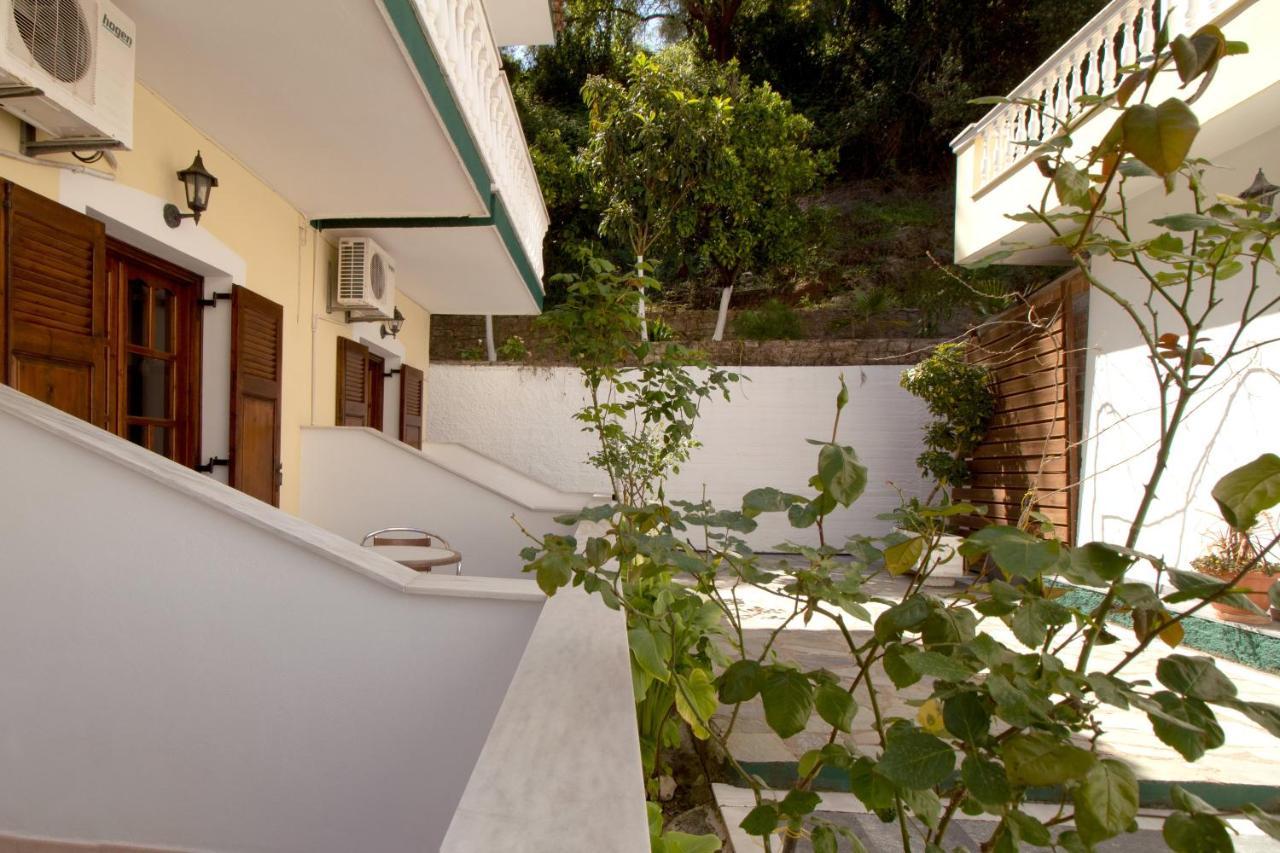 Pomelo Rooms Parga Exteriör bild